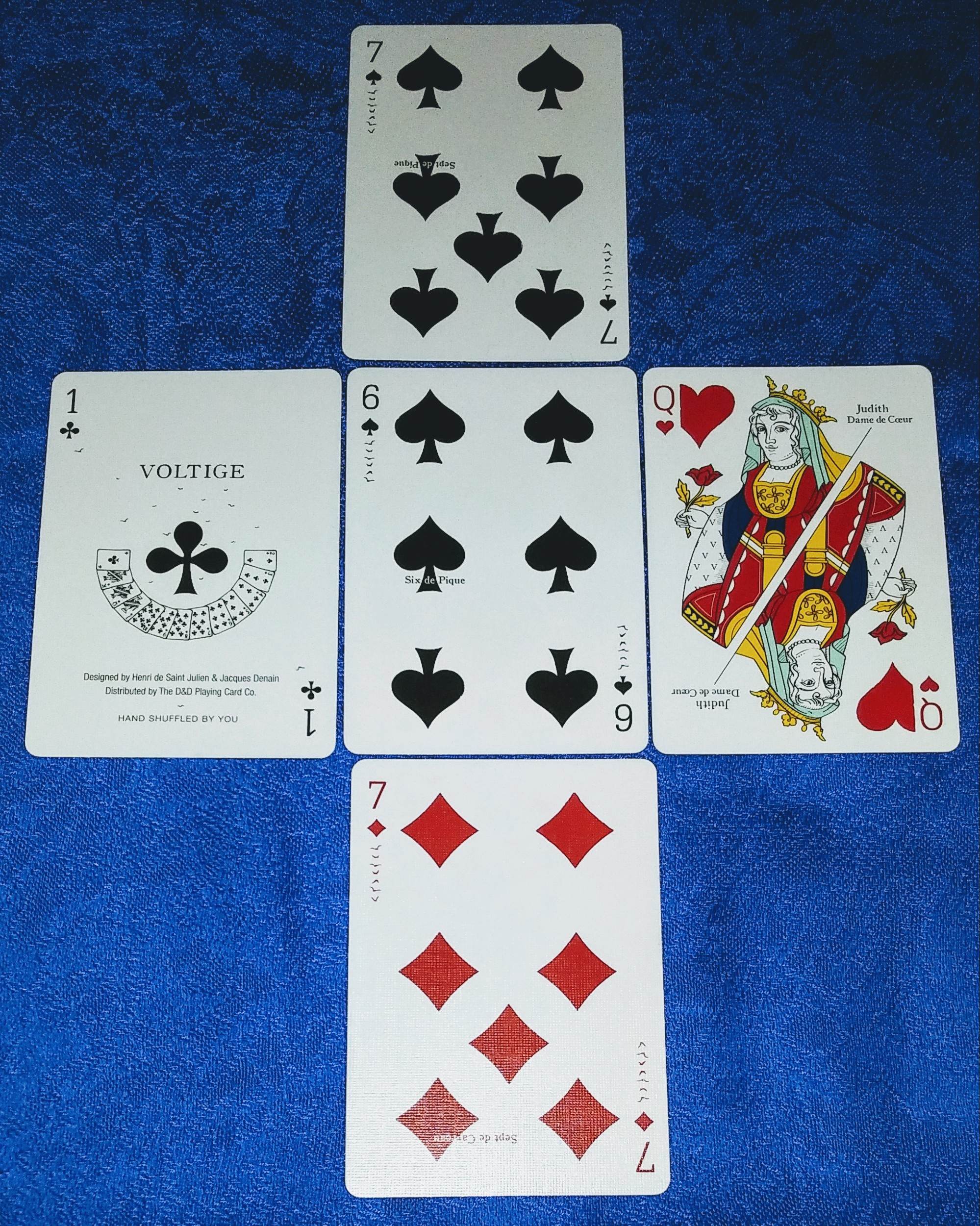 Voltige playing cards